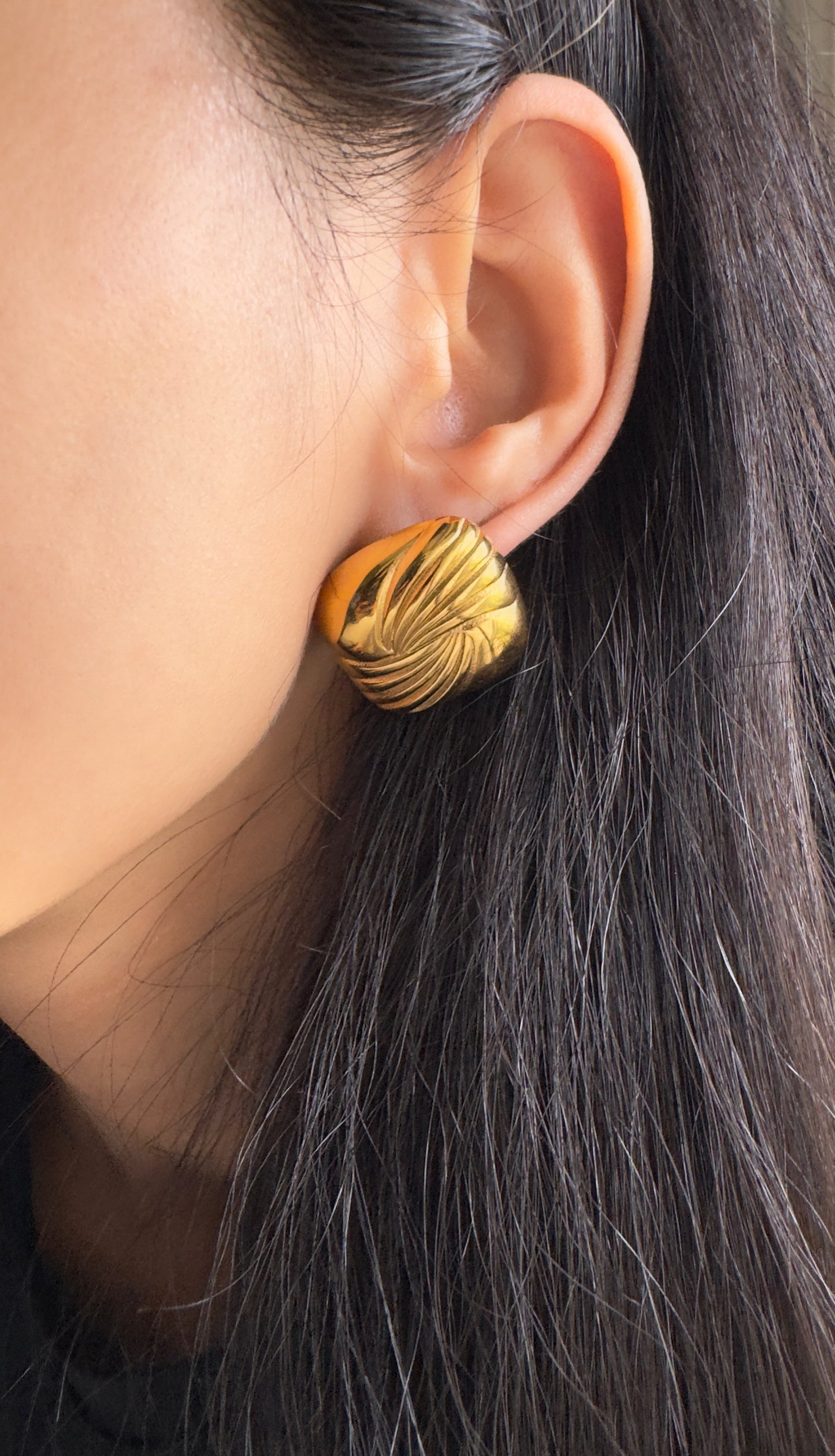 Elyisa Earrings -18k Gold Plated