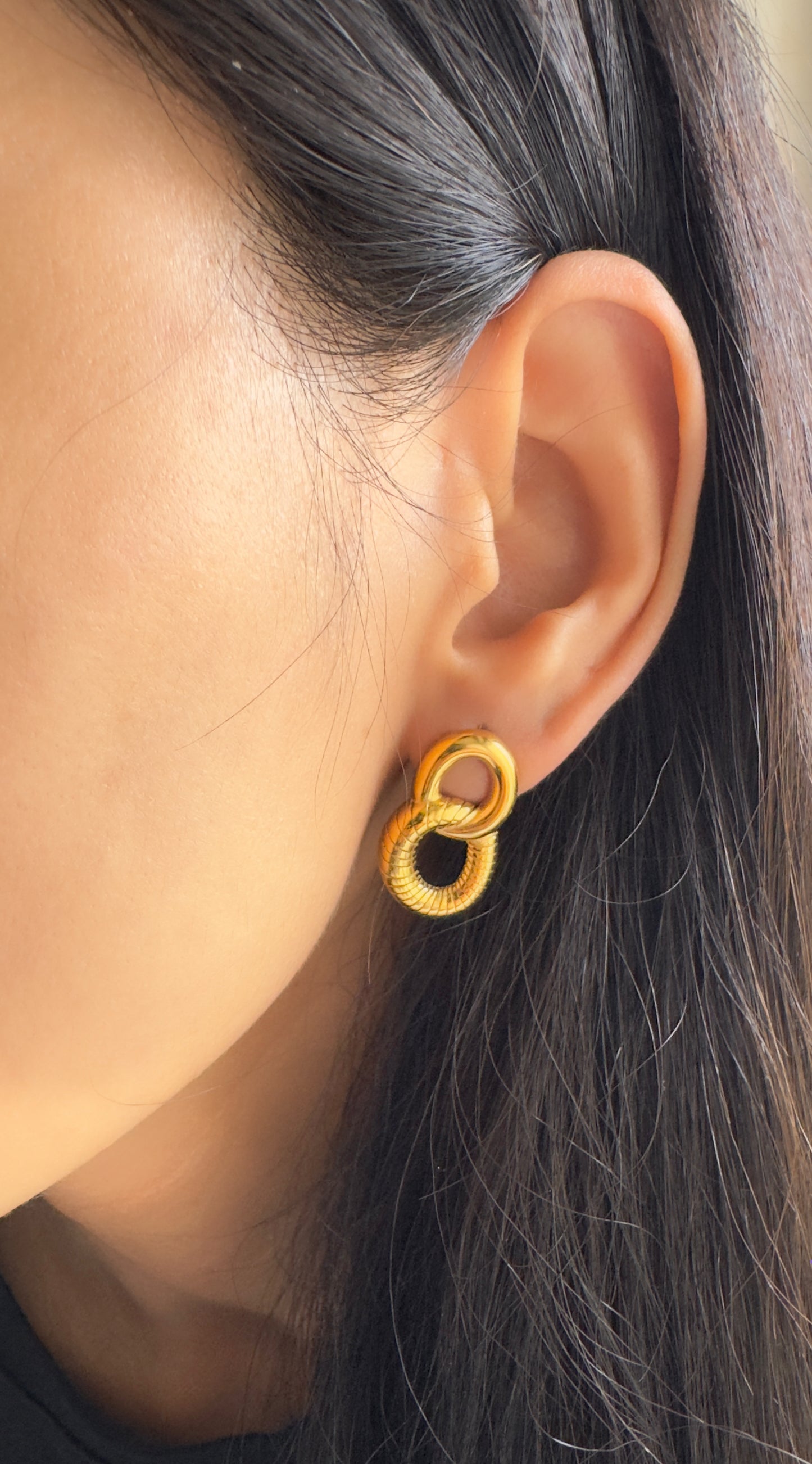 Julia Earrings - 18k Gold Plated